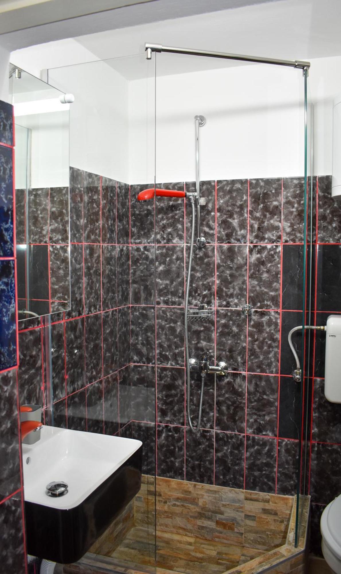 Apartmani Luky カルロバッグ エクステリア 写真